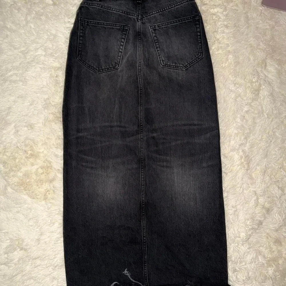 Reformation Jeans Tazz Maxi Denim Distressed Skirt Gray Black Size 26 NWOT